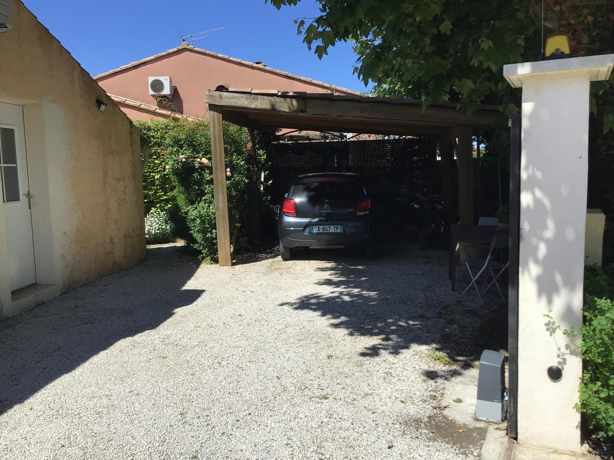 Une Chambre En Ville L'Isle-sur-la-Sorgue Exterior photo